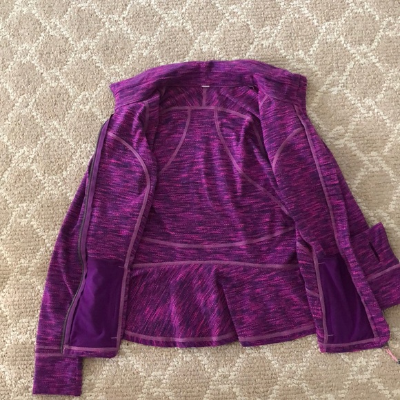 Hustle in Your Bustle - Picture 4 of 8